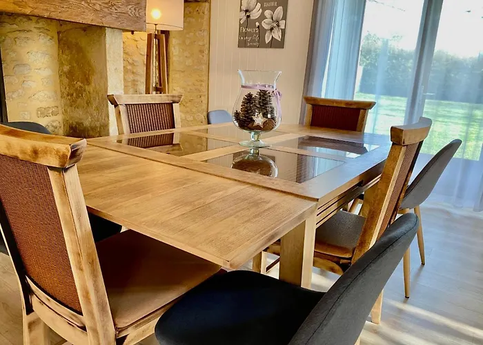 Les Pierres De Tiphaine Dom wakacyjny